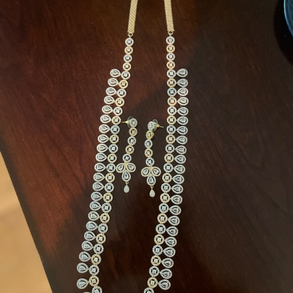 Cubic zirconia Long Necklace and Earrings - Picture 6 of 6